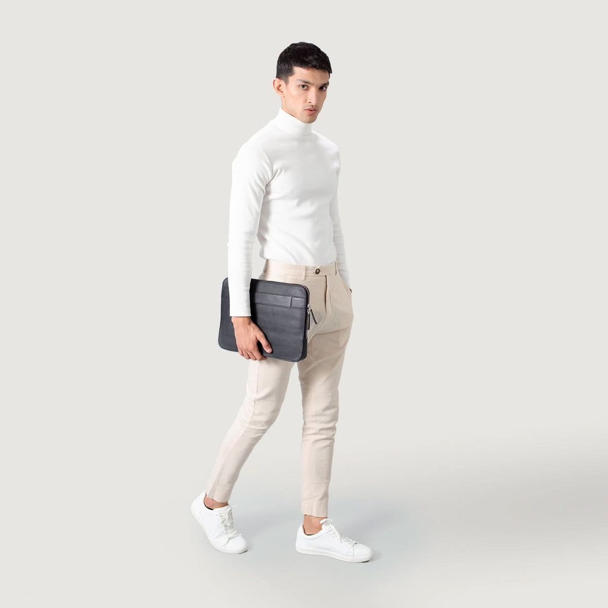 The Baxter Black Leather Laptop Sleeve - Leather Clan