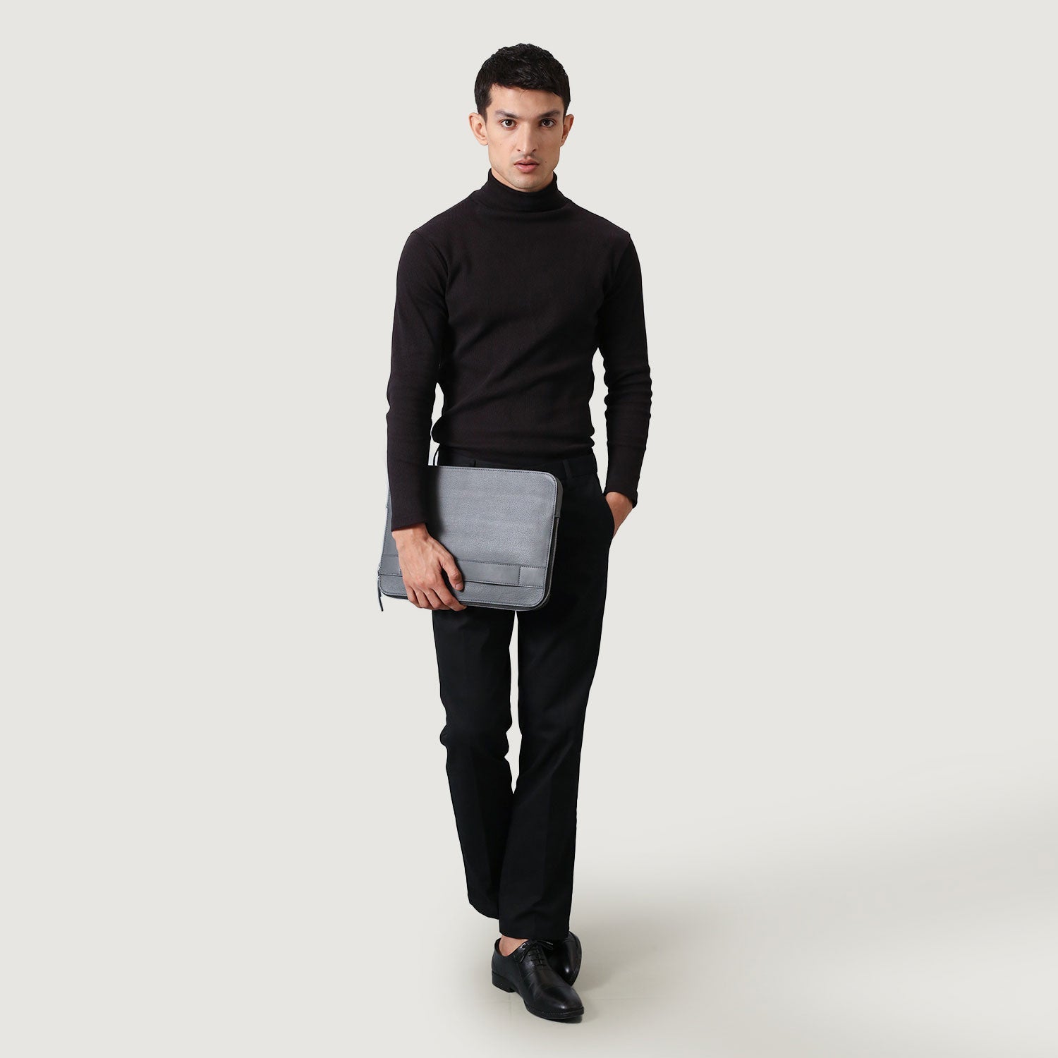 The Baxter Grey Leather Laptop Sleeve