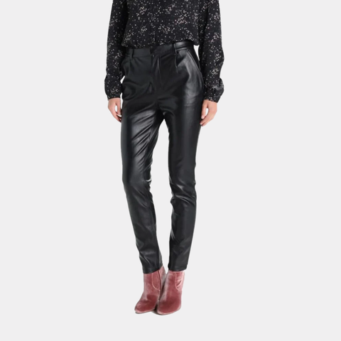 BELTED BLACK LEATHER PANTS