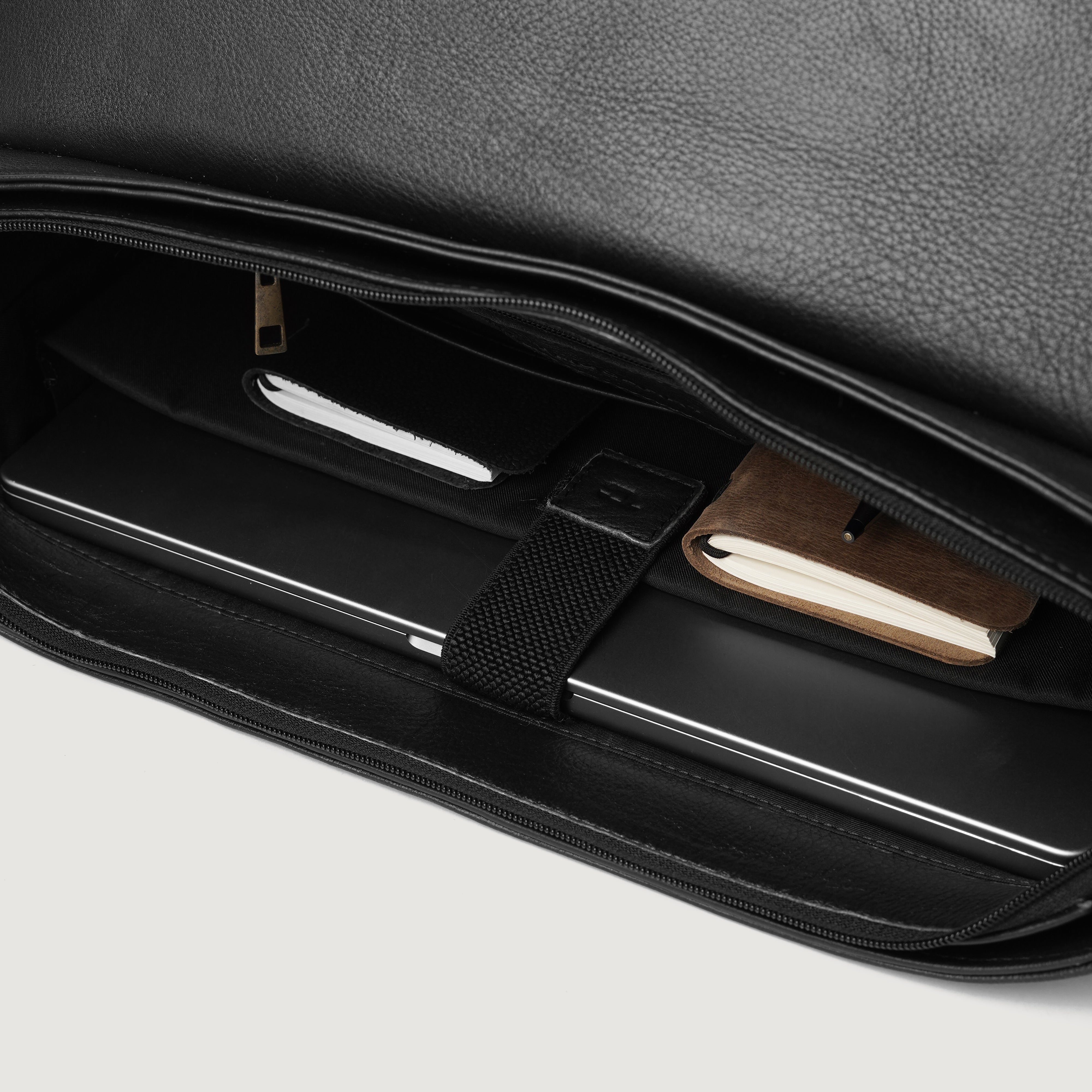 The Cristoph Black Leather Messenger Bag