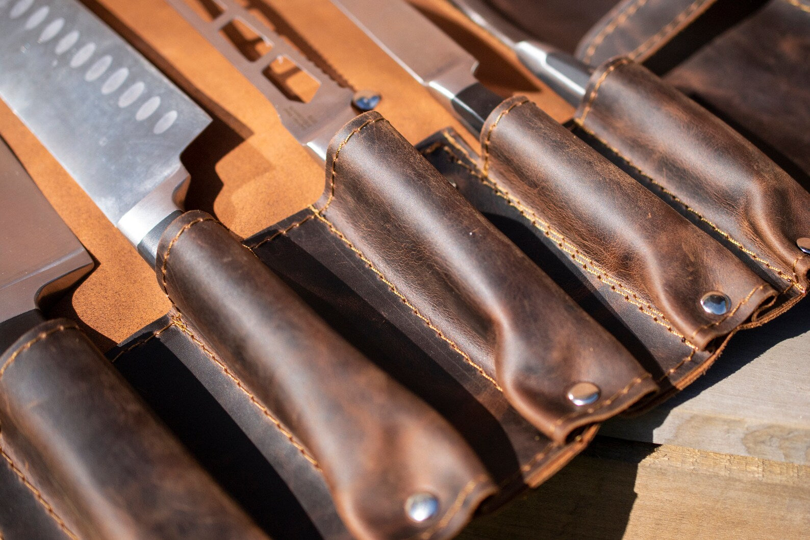 Custom Knife Leather Roll