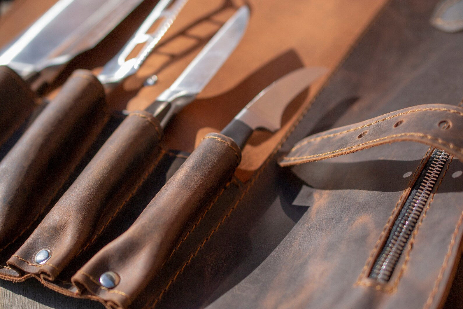 Custom Knife Leather Roll